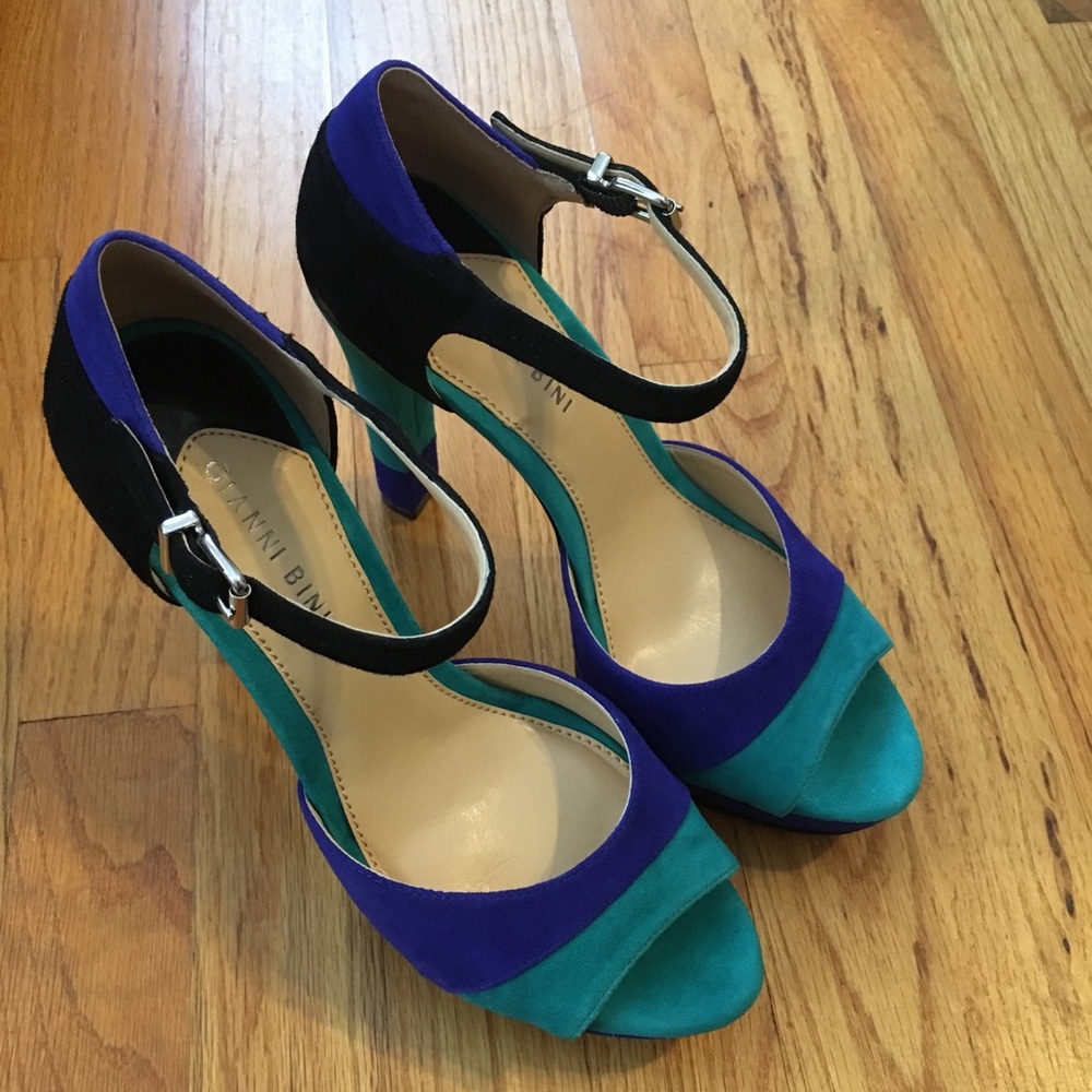 Gianni Bini high heels
